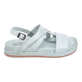 Tomas Sandal