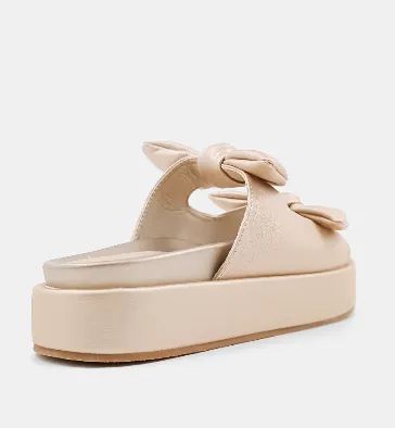 Valentina Sandal